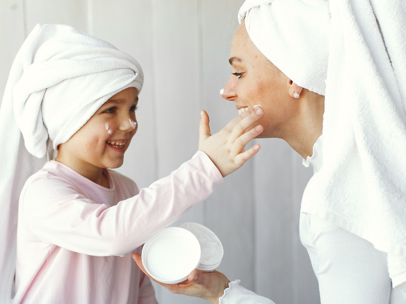 Maman à 100 à l’heure : comment créer un vrai moment de soin… rien que pour soi